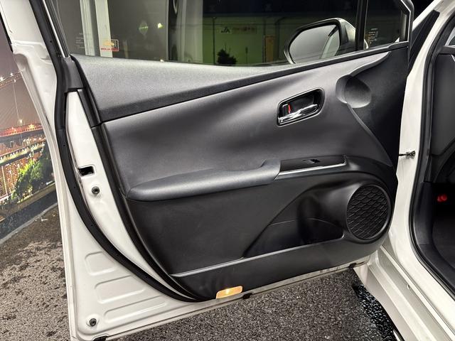 プリウス Ｓ　（禁煙車）（後期型）（フルエアロ）（純正ＳＤナビ）（バックカメラ）（レーダークルーズ）（スマートキー）（ＬＥＤヘッドライト）（ＥＴＣ）（Ｂｌｕｅｔｏｏｔｈオーディオ）（純正１５インチＡＷ）（49枚目）