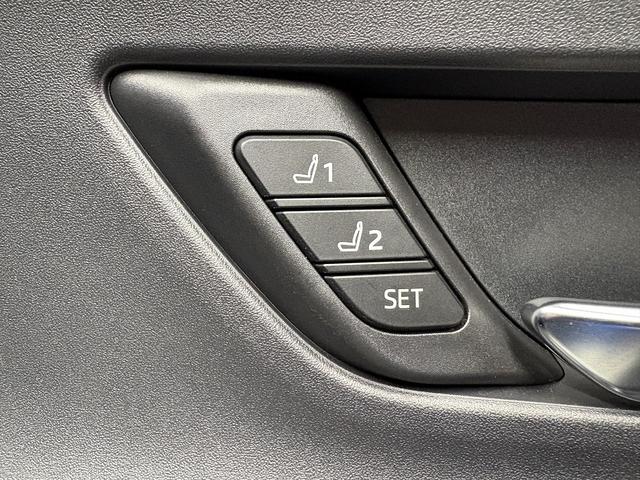 プリウス Z (禁煙車)(黒革シート)(メーカーナビ)(全周囲カメラ)(レーダークルーズ)(クリアランスソナー)(LEDヘッドライト)(パワーシート)(シートエアコン)(パワーバックドア)(純正19インチAW)(10枚目)