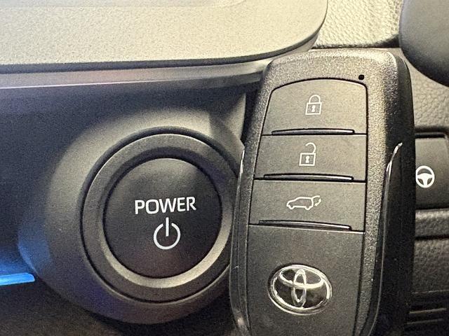 プリウス Z (禁煙車)(黒革シート)(メーカーナビ)(全周囲カメラ)(レーダークルーズ)(クリアランスソナー)(LEDヘッドライト)(パワーシート)(シートエアコン)(パワーバックドア)(純正19インチAW)(13枚目)