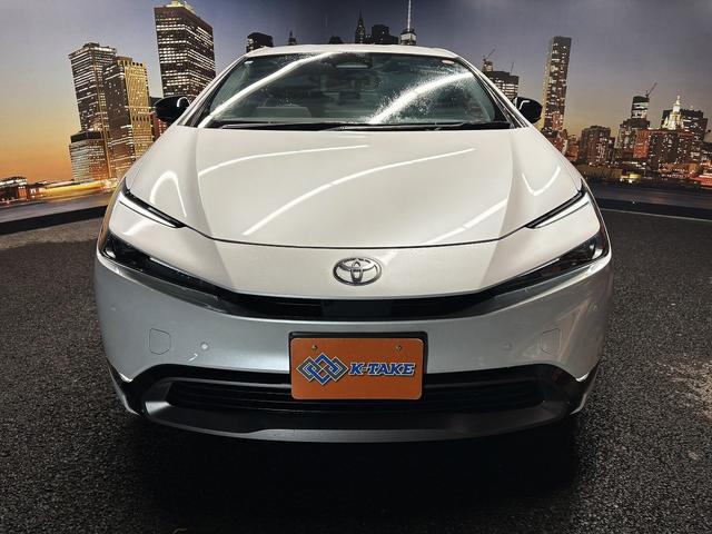 プリウス Z (禁煙車)(黒革シート)(メーカーナビ)(全周囲カメラ)(レーダークルーズ)(クリアランスソナー)(LEDヘッドライト)(パワーシート)(シートエアコン)(パワーバックドア)(純正19インチAW)(21枚目)