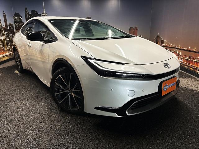 プリウス Z (禁煙車)(黒革シート)(メーカーナビ)(全周囲カメラ)(レーダークルーズ)(クリアランスソナー)(LEDヘッドライト)(パワーシート)(シートエアコン)(パワーバックドア)(純正19インチAW)(23枚目)