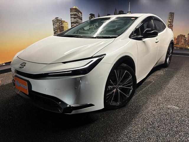 プリウス Z (禁煙車)(黒革シート)(メーカーナビ)(全周囲カメラ)(レーダークルーズ)(クリアランスソナー)(LEDヘッドライト)(パワーシート)(シートエアコン)(パワーバックドア)(純正19インチAW)(24枚目)