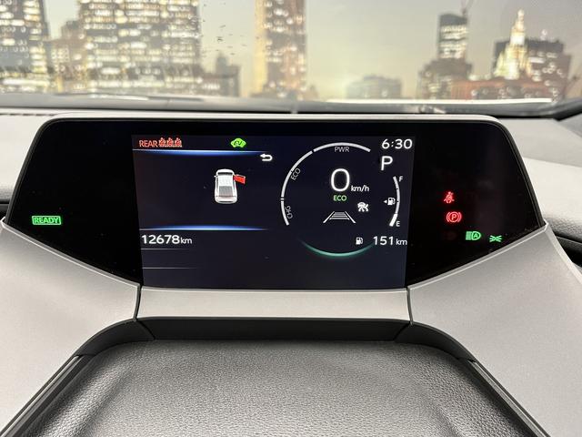 プリウス Z (禁煙車)(黒革シート)(メーカーナビ)(全周囲カメラ)(レーダークルーズ)(クリアランスソナー)(LEDヘッドライト)(パワーシート)(シートエアコン)(パワーバックドア)(純正19インチAW)(40枚目)