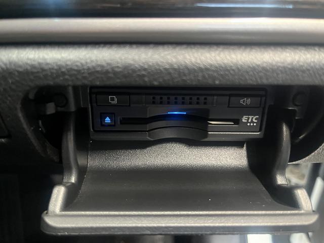 クラウンハイブリッド アスリートＳ　Ｊ－フロンティア　（後期型）（黒ハーフレザー）（メーカーナビ）（バックカメラ）（レーダークルーズ）（クリアランスソナー）（ＬＥＤヘッドライト）（スマートキー）（シートヒーター）（ＥＴＣ）（純正１８インチＡＷ）（12枚目）