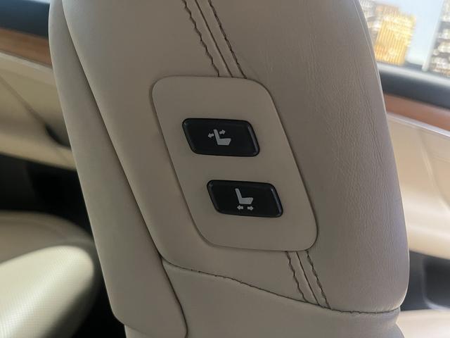 GS GS450h バージョンL (禁煙車)(ベージュ本革)(メーカーナビ)(バックカメラ)(クルコン)(クリアランスソナー)(LEDヘッドライト)(パワーシート)(シートエアコン)(ETC)(パドルシフト)(純正18インチAW)(61枚目)