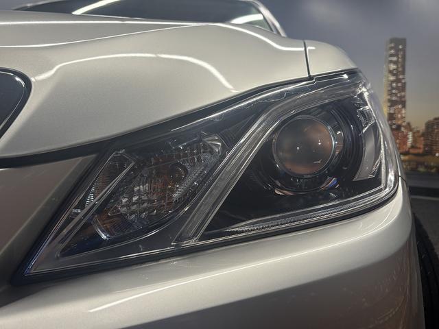 クラウンハイブリッド ロイヤルサルーン　（禁煙車）（メーカーＨＤＤナビ）（クルーズコントロール）（コーナーセンサー）（電動リアサンシェード）（バックカメラ）（パワーシート）（シートヒーター）（ビルトインＥＴＣ）（純正１７インチＡＷ）（27枚目）