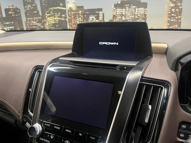 【純正ＳＤナビ】ＦＭ＆ＡＭを聴くことは勿論のこと！！ＣＤ＆ＤＶＤ再生可能で地デジＴＶの視聴も可能な多機能ナビでドライブも快適ですよ☆