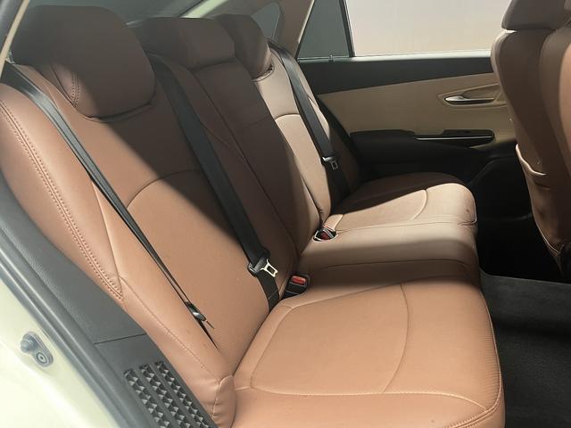 車内もキレイで嫌な臭いもありません☆気になる方は内装のスチームクリーナーも施工可能です♪