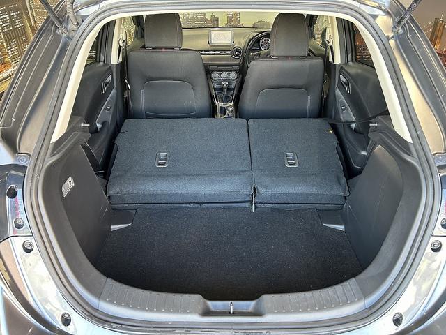 デミオ XDツーリング (禁煙車)(6速MT)(メーカーSDナビ)(クルコン)(LEDヘッドライト)(オートライト)(スマートキー)(フルセグ)(ETC)(Bluetoothオーディオ)(HUD)(純正16インチAW)(13枚目)