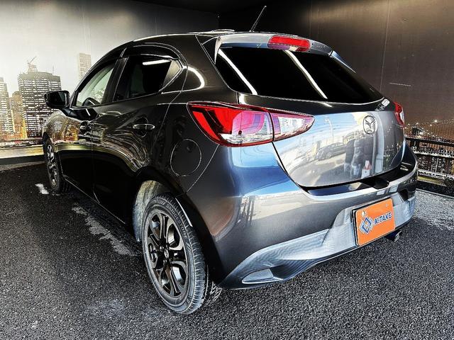 デミオ XDツーリング (禁煙車)(6速MT)(メーカーSDナビ)(クルコン)(LEDヘッドライト)(オートライト)(スマートキー)(フルセグ)(ETC)(Bluetoothオーディオ)(HUD)(純正16インチAW)(21枚目)