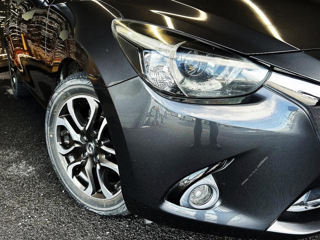 デミオ XDツーリング (禁煙車)(6速MT)(メーカーSDナビ)(クルコン)(LEDヘッドライト)(オートライト)(スマートキー)(フルセグ)(ETC)(Bluetoothオーディオ)(HUD)(純正16インチAW)(25枚目)