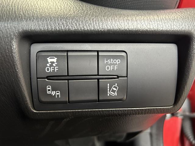 ロードスター Sレザーパッケージ (禁煙車)(黒本革)(メーカーSDナビ)(バックカメラ)(LEDヘッドライト)(スマートキー)(シートヒーター)(フルセグTV)(ビルトインETC)(パドルシフト)(BSM)(純正16インチAW)(9枚目)