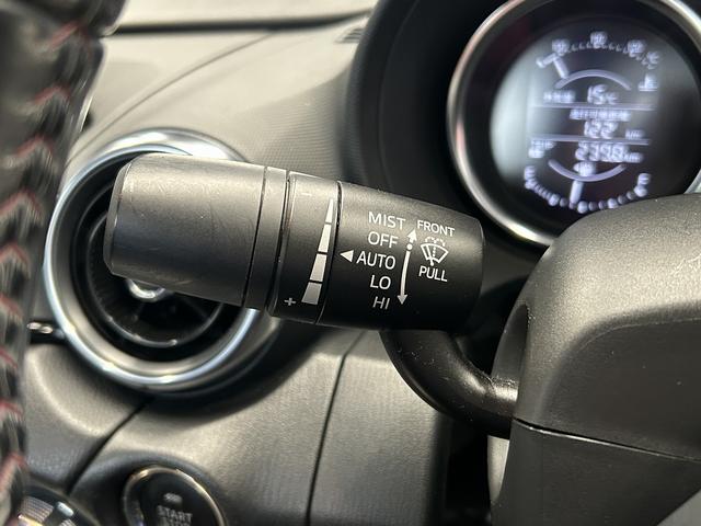 ロードスター Sレザーパッケージ (禁煙車)(黒本革)(メーカーSDナビ)(バックカメラ)(LEDヘッドライト)(スマートキー)(シートヒーター)(フルセグTV)(ビルトインETC)(パドルシフト)(BSM)(純正16インチAW)(31枚目)