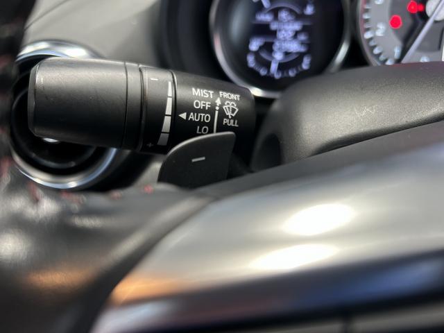 ロードスター Sレザーパッケージ (禁煙車)(黒本革)(メーカーSDナビ)(バックカメラ)(LEDヘッドライト)(スマートキー)(シートヒーター)(フルセグTV)(ビルトインETC)(パドルシフト)(BSM)(純正16インチAW)(32枚目)