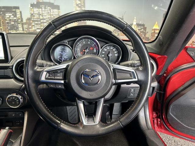 ロードスター Sレザーパッケージ (禁煙車)(黒本革)(メーカーSDナビ)(バックカメラ)(LEDヘッドライト)(スマートキー)(シートヒーター)(フルセグTV)(ビルトインETC)(パドルシフト)(BSM)(純正16インチAW)(37枚目)