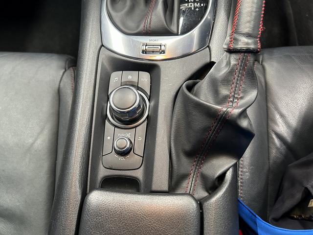 ロードスター Sレザーパッケージ (禁煙車)(黒本革)(メーカーSDナビ)(バックカメラ)(LEDヘッドライト)(スマートキー)(シートヒーター)(フルセグTV)(ビルトインETC)(パドルシフト)(BSM)(純正16インチAW)(51枚目)