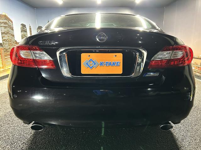 シーマ ハイブリッド 本革パッケージ(ワンオーナー)(黒本革)(サンルーフ)(メーカーナビ)(サイド・バックカメラ)(レーダークルーズ)(コーナーセンサー)(シートエアコン)(BOSE)(ETC)(純正18インチAW)(18枚目)