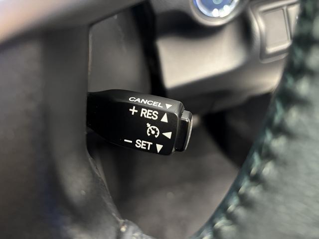 カムリ ハイブリッド　Ｇパッケージ　（禁煙車）（純正ＳＤナビ）（クルコン）（ＨＩＤヘッドライト）（スマートキー）（パワーシート）（フルセグ）（ビルトインＥＴＣ）（Ｂｌｕｅｔｏｏｔｈオーディオ）（純正１７インチＡＷ）（7枚目）