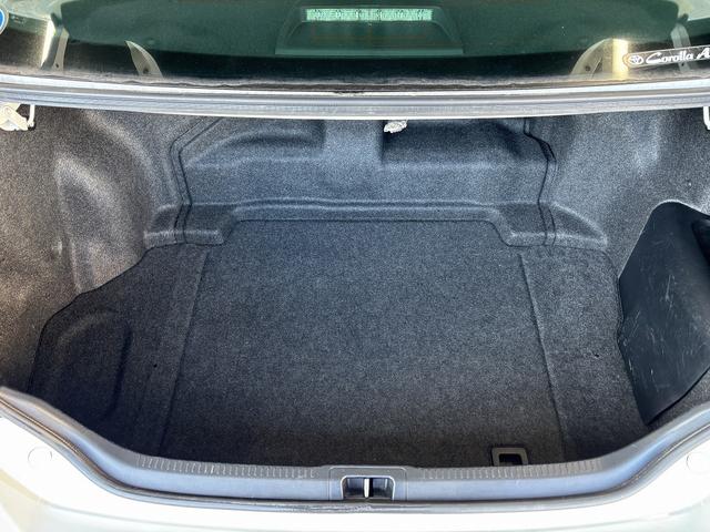 カムリ ハイブリッド　Ｇパッケージ　（禁煙車）（純正ＳＤナビ）（クルコン）（ＨＩＤヘッドライト）（スマートキー）（パワーシート）（フルセグ）（ビルトインＥＴＣ）（Ｂｌｕｅｔｏｏｔｈオーディオ）（純正１７インチＡＷ）（13枚目）