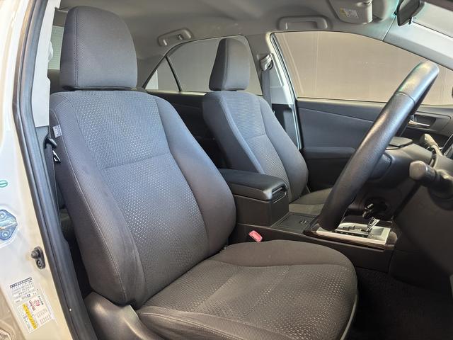 カムリ ハイブリッド　Ｇパッケージ　（禁煙車）（純正ＳＤナビ）（クルコン）（ＨＩＤヘッドライト）（スマートキー）（パワーシート）（フルセグ）（ビルトインＥＴＣ）（Ｂｌｕｅｔｏｏｔｈオーディオ）（純正１７インチＡＷ）（14枚目）