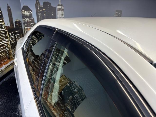 カムリ ハイブリッド　Ｇパッケージ　（禁煙車）（純正ＳＤナビ）（クルコン）（ＨＩＤヘッドライト）（スマートキー）（パワーシート）（フルセグ）（ビルトインＥＴＣ）（Ｂｌｕｅｔｏｏｔｈオーディオ）（純正１７インチＡＷ）（27枚目）