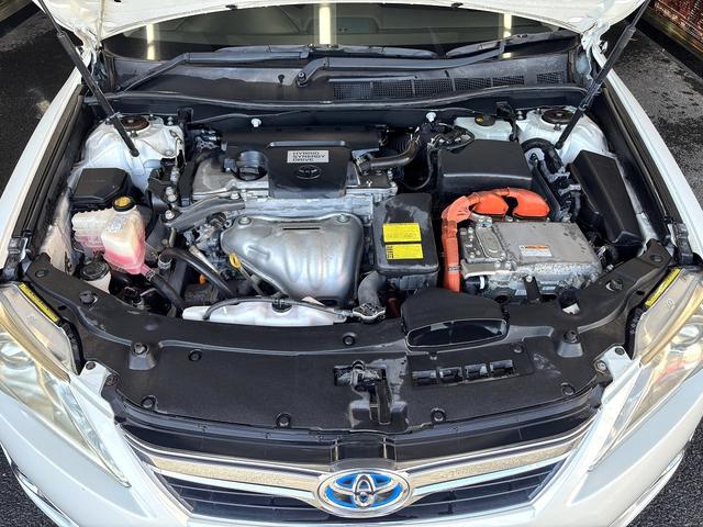 カムリ ハイブリッド　Ｇパッケージ　（禁煙車）（純正ＳＤナビ）（クルコン）（ＨＩＤヘッドライト）（スマートキー）（パワーシート）（フルセグ）（ビルトインＥＴＣ）（Ｂｌｕｅｔｏｏｔｈオーディオ）（純正１７インチＡＷ）（31枚目）