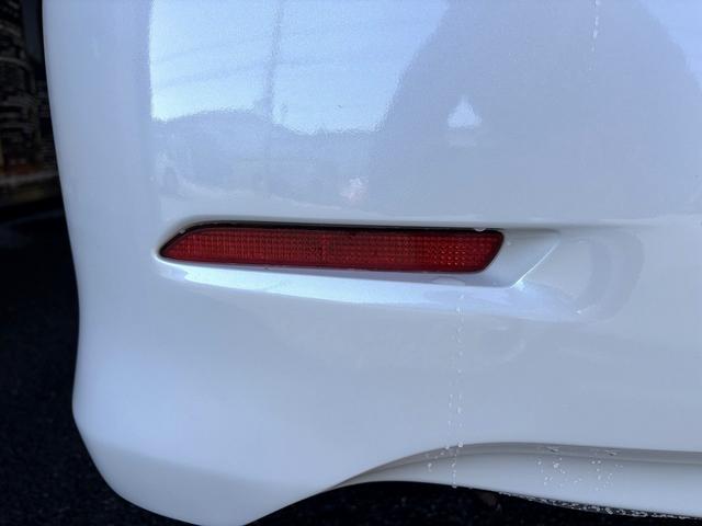 カムリ ハイブリッド　Ｇパッケージ　（禁煙車）（純正ＳＤナビ）（クルコン）（ＨＩＤヘッドライト）（スマートキー）（パワーシート）（フルセグ）（ビルトインＥＴＣ）（Ｂｌｕｅｔｏｏｔｈオーディオ）（純正１７インチＡＷ）（59枚目）