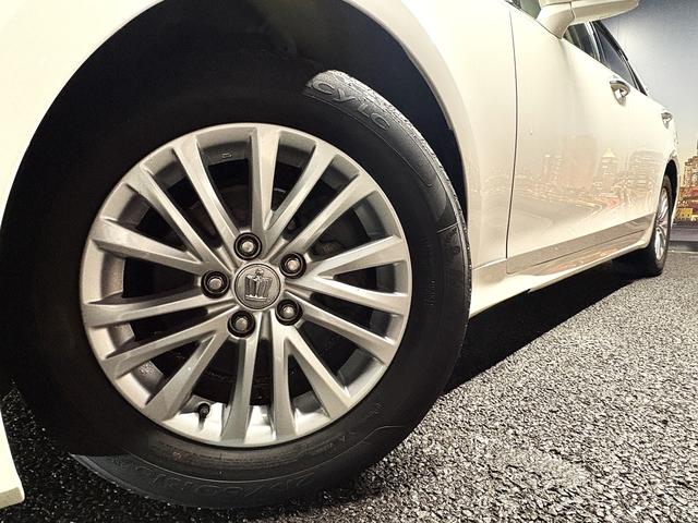 クラウン ロイヤルサルーン　（禁煙車）（後期型）（メーカーＳＤナビ）（バックカメラ）（レーダークルーズ）（クリアランスソナー）（ＬＥＤヘッドライト）（スマートキー）（パワーシート）（ビルトインＥＴＣ）（純正１６インチＡＷ）（59枚目）