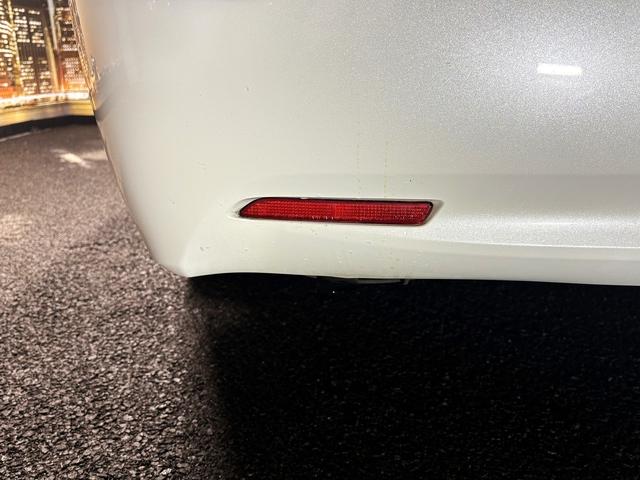 クラウン ロイヤルサルーン　（禁煙車）（後期型）（メーカーＳＤナビ）（バックカメラ）（レーダークルーズ）（クリアランスソナー）（ＬＥＤヘッドライト）（スマートキー）（パワーシート）（ビルトインＥＴＣ）（純正１６インチＡＷ）（62枚目）