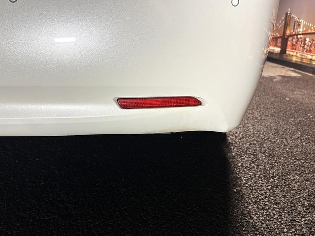 クラウン ロイヤルサルーン　（禁煙車）（後期型）（メーカーＳＤナビ）（バックカメラ）（レーダークルーズ）（クリアランスソナー）（ＬＥＤヘッドライト）（スマートキー）（パワーシート）（ビルトインＥＴＣ）（純正１６インチＡＷ）（63枚目）