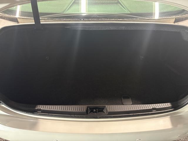 クラウン アスリート　（禁煙車）（後期型）（メーカーナビ）（バックカメラ）（クルコン）（クリアランスソナー）（ＨＩＤヘッドライト）（スマートキー）（パワーシート）（フルセグ）（ビルトインＥＴＣ）（純正１８インチＡＷ）（15枚目）