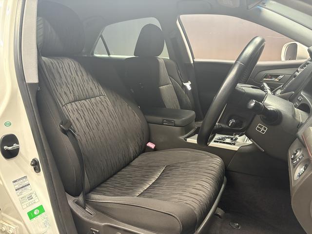 クラウン アスリート　（禁煙車）（後期型）（メーカーナビ）（バックカメラ）（クルコン）（クリアランスソナー）（ＨＩＤヘッドライト）（スマートキー）（パワーシート）（フルセグ）（ビルトインＥＴＣ）（純正１８インチＡＷ）（16枚目）