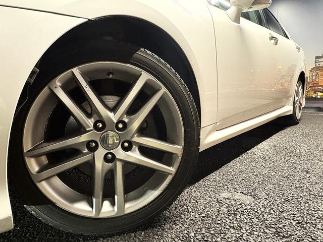 クラウン アスリート　（禁煙車）（後期型）（メーカーナビ）（バックカメラ）（クルコン）（クリアランスソナー）（ＨＩＤヘッドライト）（スマートキー）（パワーシート）（フルセグ）（ビルトインＥＴＣ）（純正１８インチＡＷ）（29枚目）