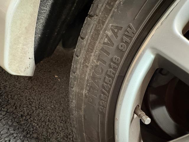 クラウン アスリート　（禁煙車）（後期型）（メーカーナビ）（バックカメラ）（クルコン）（クリアランスソナー）（ＨＩＤヘッドライト）（スマートキー）（パワーシート）（フルセグ）（ビルトインＥＴＣ）（純正１８インチＡＷ）（30枚目）