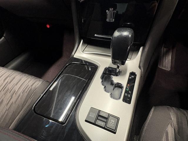 クラウン アスリート　（禁煙車）（後期型）（メーカーナビ）（バックカメラ）（クルコン）（クリアランスソナー）（ＨＩＤヘッドライト）（スマートキー）（パワーシート）（フルセグ）（ビルトインＥＴＣ）（純正１８インチＡＷ）（42枚目）