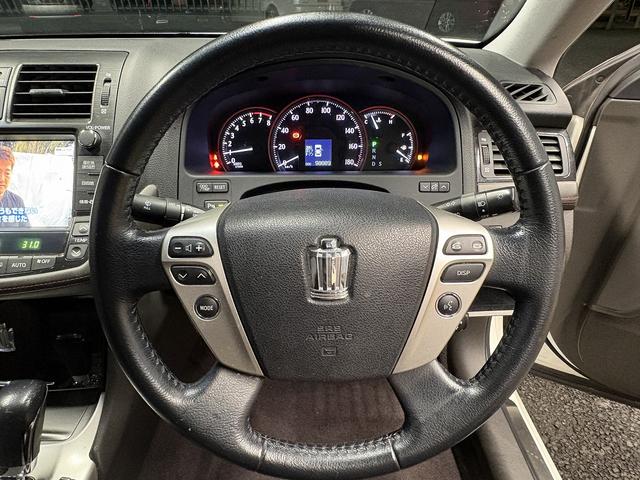 クラウン アスリート　（禁煙車）（後期型）（メーカーナビ）（バックカメラ）（クルコン）（クリアランスソナー）（ＨＩＤヘッドライト）（スマートキー）（パワーシート）（フルセグ）（ビルトインＥＴＣ）（純正１８インチＡＷ）（52枚目）