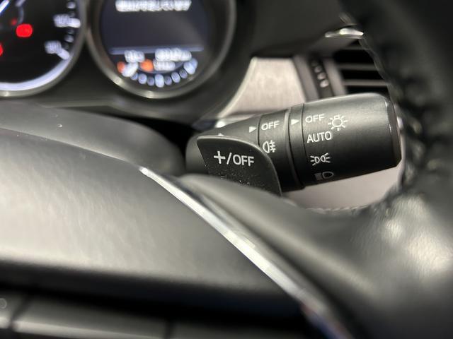 アテンザセダン ＸＤプロアクティブ　後期型（禁煙車）（４ＷＤ）（レーダークルーズコントロール）（純正ＳＤナビ）（クリアランスソナー）（ハーフレザーシート）（シートヒーター）（パワーシート）（ステアリングヒーター）（純正１９インチＡＷ）（（11枚目）