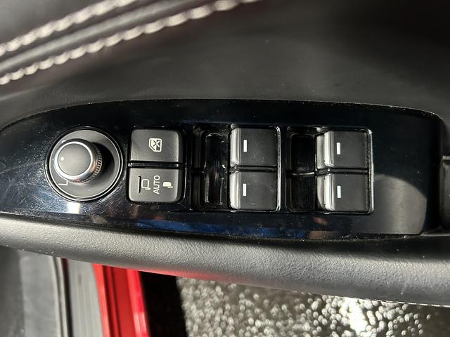 アテンザセダン ＸＤプロアクティブ　後期型（禁煙車）（４ＷＤ）（レーダークルーズコントロール）（純正ＳＤナビ）（クリアランスソナー）（ハーフレザーシート）（シートヒーター）（パワーシート）（ステアリングヒーター）（純正１９インチＡＷ）（（48枚目）