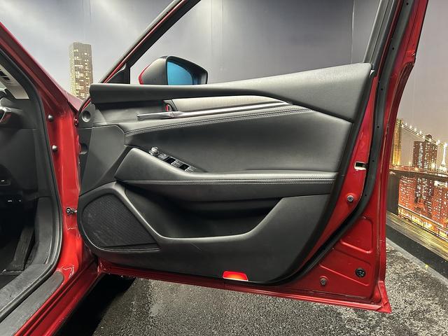 アテンザセダン ＸＤプロアクティブ　後期型（禁煙車）（４ＷＤ）（レーダークルーズコントロール）（純正ＳＤナビ）（クリアランスソナー）（ハーフレザーシート）（シートヒーター）（パワーシート）（ステアリングヒーター）（純正１９インチＡＷ）（（51枚目）