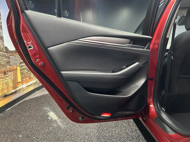 アテンザセダン ＸＤプロアクティブ　後期型（禁煙車）（４ＷＤ）（レーダークルーズコントロール）（純正ＳＤナビ）（クリアランスソナー）（ハーフレザーシート）（シートヒーター）（パワーシート）（ステアリングヒーター）（純正１９インチＡＷ）（（62枚目）