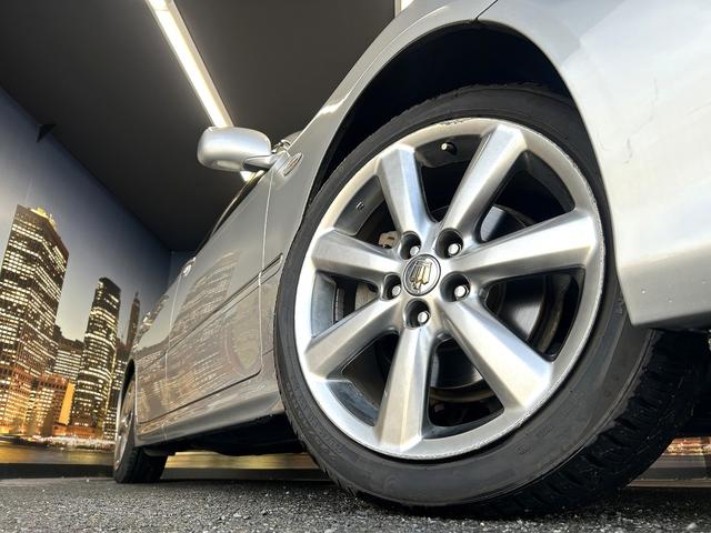 クラウン アスリート　６０ｔｈスペシャルエディション　後期型（サンルーフ）（クルーズコントロール）（メーカーＨＤＤナビ）（パワーシート）（ＨＩＤヘッドライト）（ＥＴＣビルトイン）（純正１８インチＡＷ）（ＭＴモード）（バックカメラ）（フォグライト）（15枚目）