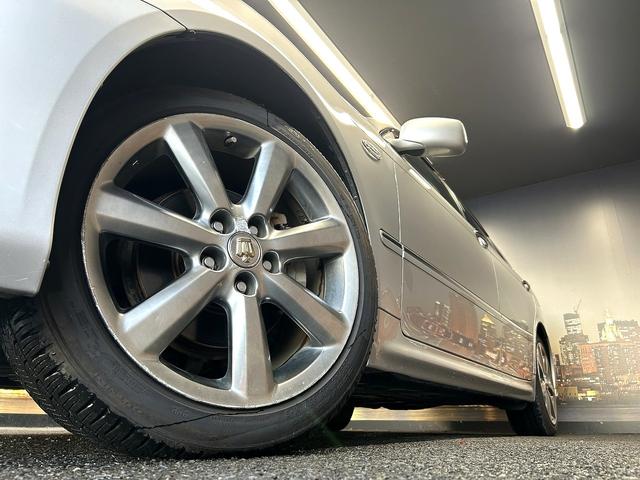 クラウン アスリート　６０ｔｈスペシャルエディション　後期型（サンルーフ）（クルーズコントロール）（メーカーＨＤＤナビ）（パワーシート）（ＨＩＤヘッドライト）（ＥＴＣビルトイン）（純正１８インチＡＷ）（ＭＴモード）（バックカメラ）（フォグライト）（31枚目）