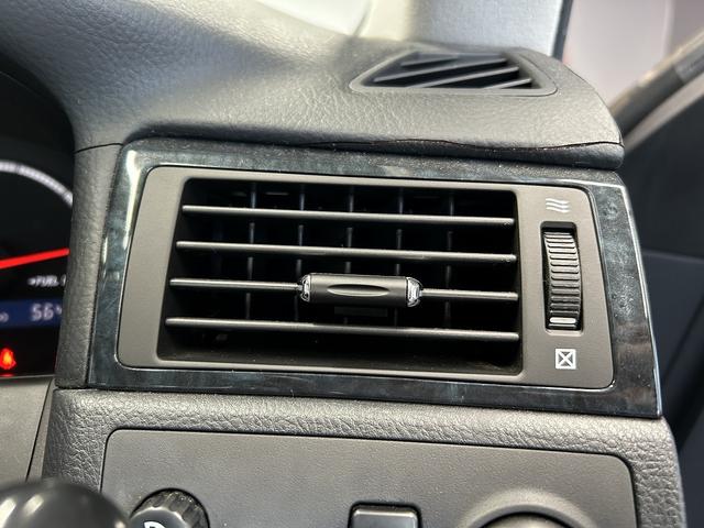 クラウン アスリート　６０ｔｈスペシャルエディション　後期型（サンルーフ）（クルーズコントロール）（メーカーＨＤＤナビ）（パワーシート）（ＨＩＤヘッドライト）（ＥＴＣビルトイン）（純正１８インチＡＷ）（ＭＴモード）（バックカメラ）（フォグライト）（41枚目）