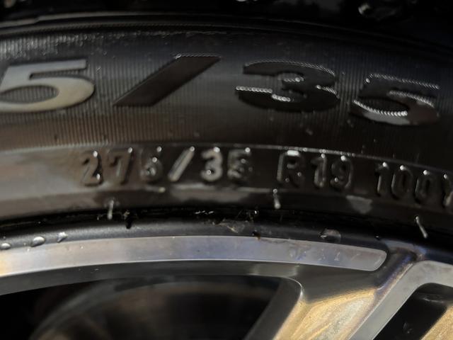 Ｅクラス Ｅ２００　アバンギャルド　スポーツ　（禁煙車）（純正ＨＤＤナビ）（黒本革）（レーダークルーズコントロール）（クリアランスソナー）（パワーシート）（ビルトインＥＴＣ）（パドルシフト）（ＬＥＤ）（全周囲モニター）（純正１９インチＡＷ）（35枚目）