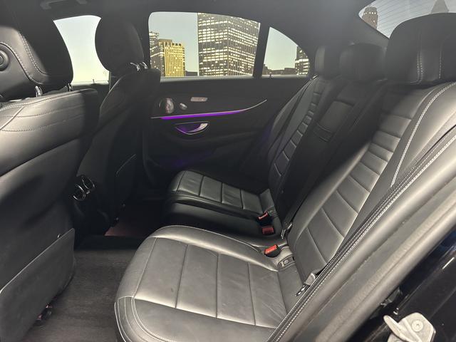 Ｅクラス Ｅ２００　アバンギャルド　スポーツ　（禁煙車）（純正ＨＤＤナビ）（黒本革）（レーダークルーズコントロール）（クリアランスソナー）（パワーシート）（ビルトインＥＴＣ）（パドルシフト）（ＬＥＤ）（全周囲モニター）（純正１９インチＡＷ）（41枚目）