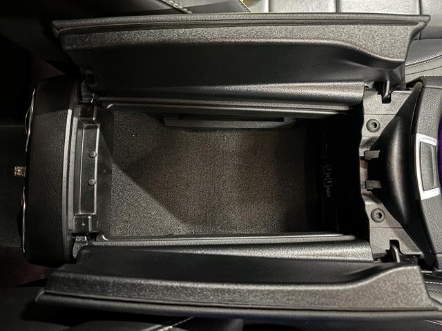 Ｅクラス Ｅ２００　アバンギャルド　スポーツ　（禁煙車）（純正ＨＤＤナビ）（黒本革）（レーダークルーズコントロール）（クリアランスソナー）（パワーシート）（ビルトインＥＴＣ）（パドルシフト）（ＬＥＤ）（全周囲モニター）（純正１９インチＡＷ）（68枚目）