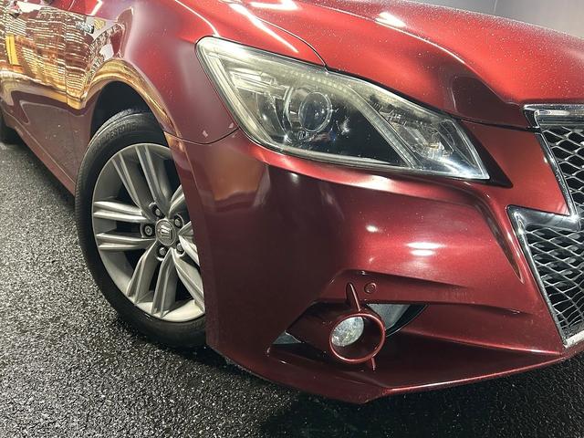 クラウンハイブリッド アスリートＳ　プリクラッシュセーフティ（禁煙車）（テラロッサシート）（メーカーＨＤＤナビ）（レーダークルーズ）（クリアランスソナー）（パワーシート）（シートヒーター）（ＭＴモード）（ＥＴＣ）（純正１７インチＡＷ）（25枚目）