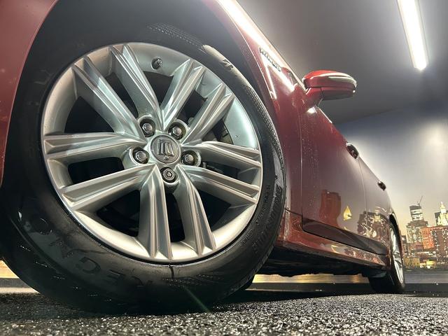 クラウンハイブリッド アスリートＳ　プリクラッシュセーフティ（禁煙車）（テラロッサシート）（メーカーＨＤＤナビ）（レーダークルーズ）（クリアランスソナー）（パワーシート）（シートヒーター）（ＭＴモード）（ＥＴＣ）（純正１７インチＡＷ）（32枚目）