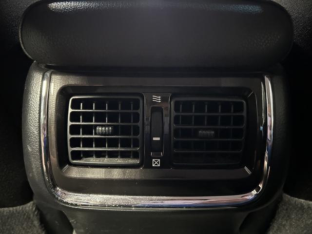 クラウンハイブリッド アスリートＳ　プリクラッシュセーフティ（禁煙車）（テラロッサシート）（メーカーＨＤＤナビ）（レーダークルーズ）（クリアランスソナー）（パワーシート）（シートヒーター）（ＭＴモード）（ＥＴＣ）（純正１７インチＡＷ）（62枚目）