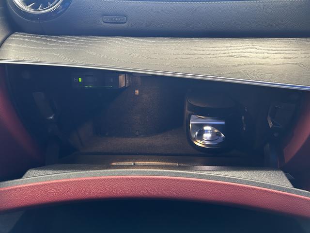 ＣＬＳクラス ＣＬＳ４５０　４マチック　スポーツ　（禁煙車）（赤革シート）（サンルーフ）（レーダークルーズコントロール）（ブルメスターサウンド）（アンビエントライト）（メーカーナビ）（シートヒーター）（シートエアコン）（パワーシート）（シートメモリ）（40枚目）